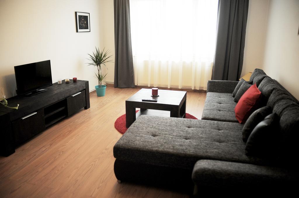 Apartament Waldo 2 Lägenhet Braşov Exteriör bild